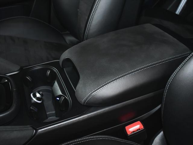 Photo of 2024 Gray Porsche Cayenne