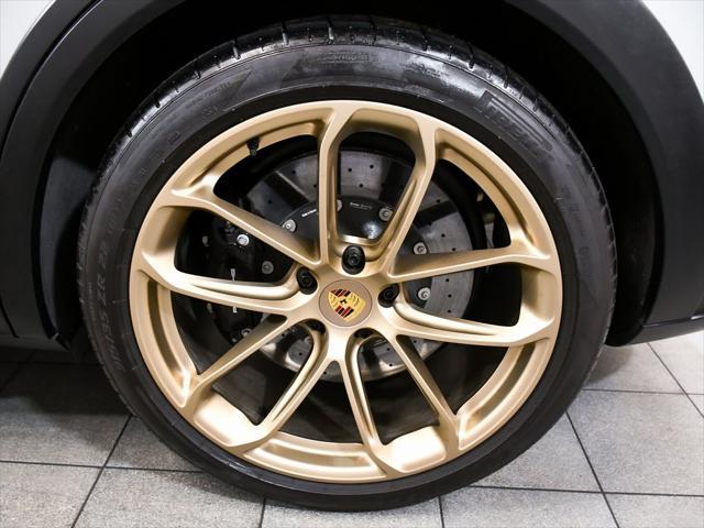 Photo of 2024 Gray Porsche Cayenne