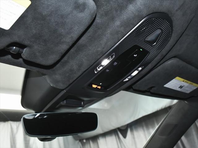 Photo of 2024 Gray Porsche Cayenne
