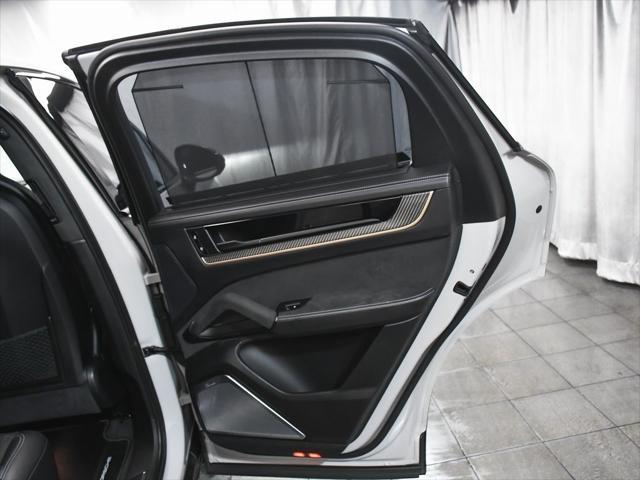 Photo of 2024 Gray Porsche Cayenne
