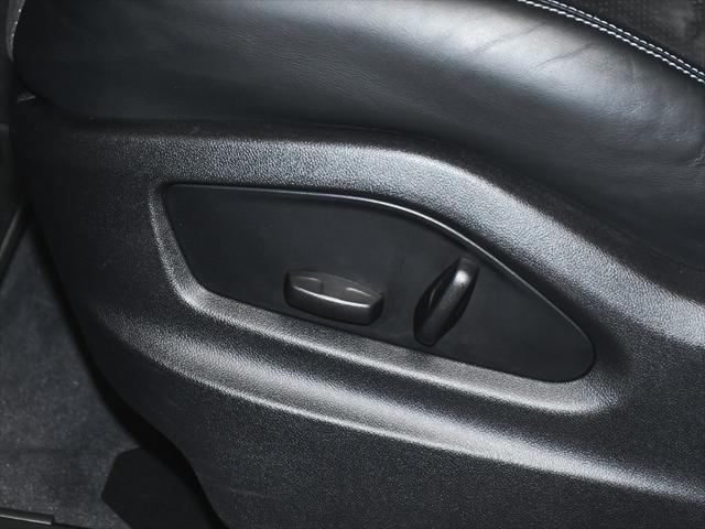 Photo of 2024 Gray Porsche Cayenne