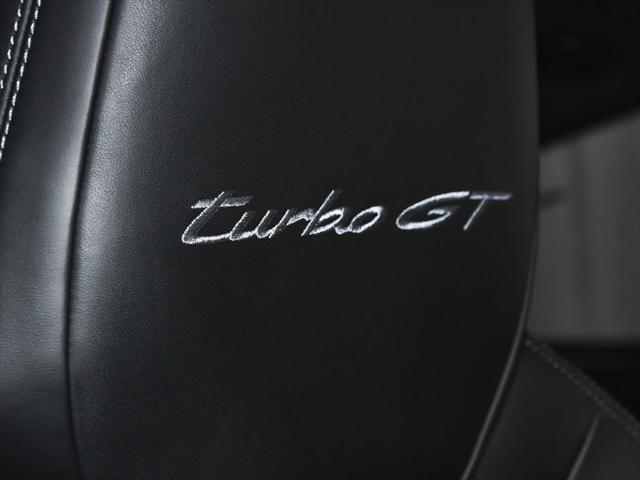 Photo of 2024 Gray Porsche Cayenne