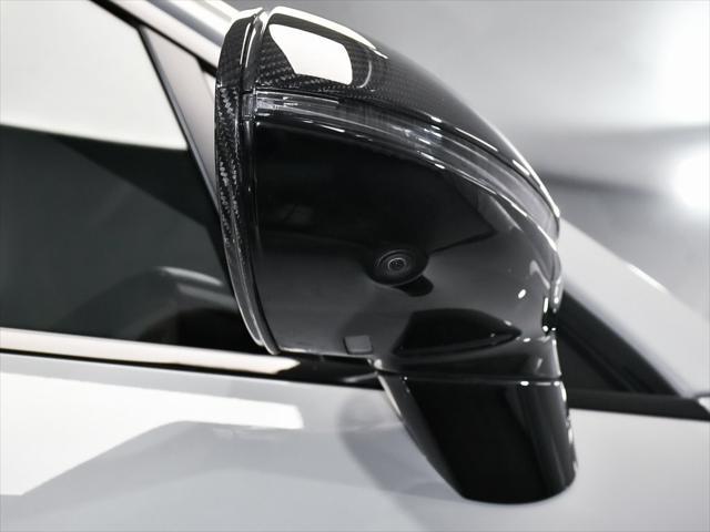Photo of 2024 Gray Porsche Cayenne