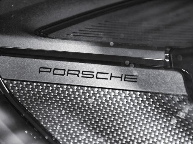 Photo of 2024 Gray Porsche Cayenne