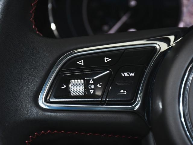 Photo of 2021 White Bentley Bentayga