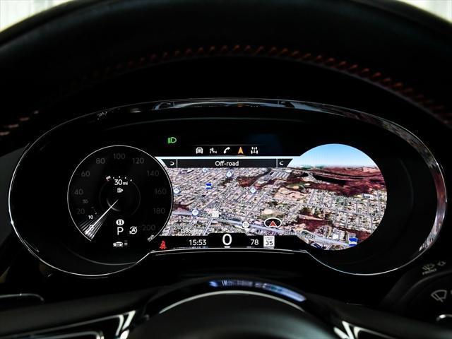 Photo of 2021 White Bentley Bentayga