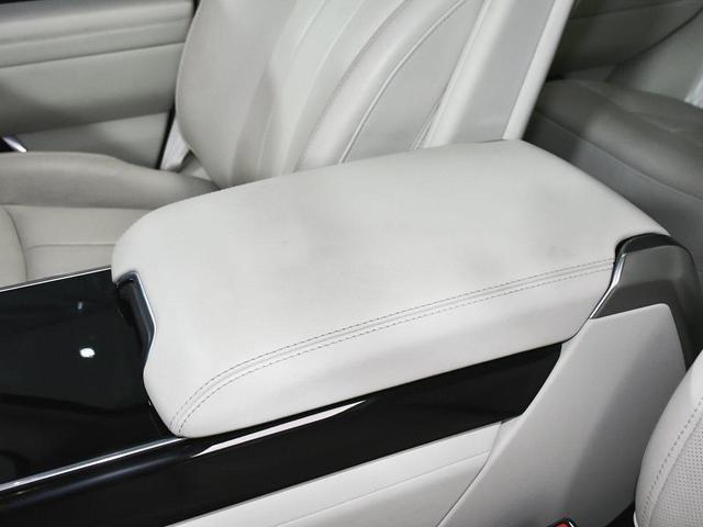 Photo of 2023 Fuji White Land Rover Range Rover