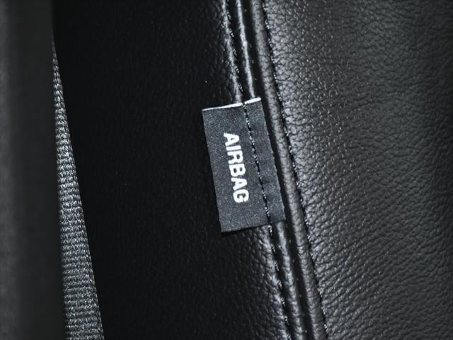 Photo of 2024 Eiger Gray Metallic Land Rover Defender