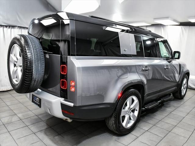Photo of 2024 Eiger Gray Metallic Land Rover Defender