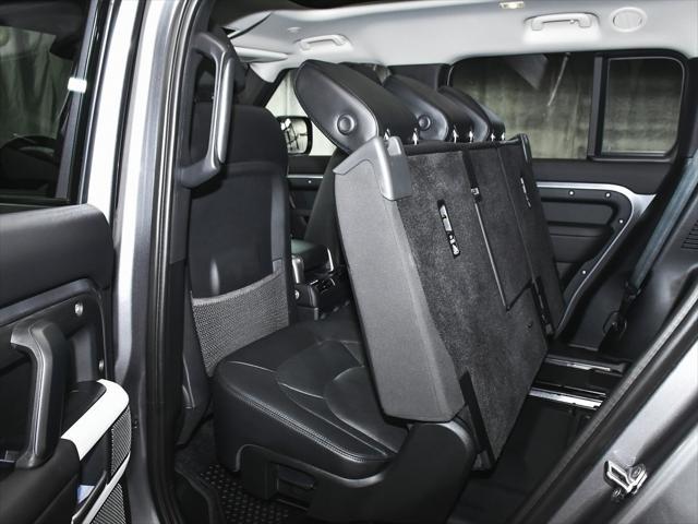 Photo of 2024 Eiger Gray Metallic Land Rover Defender