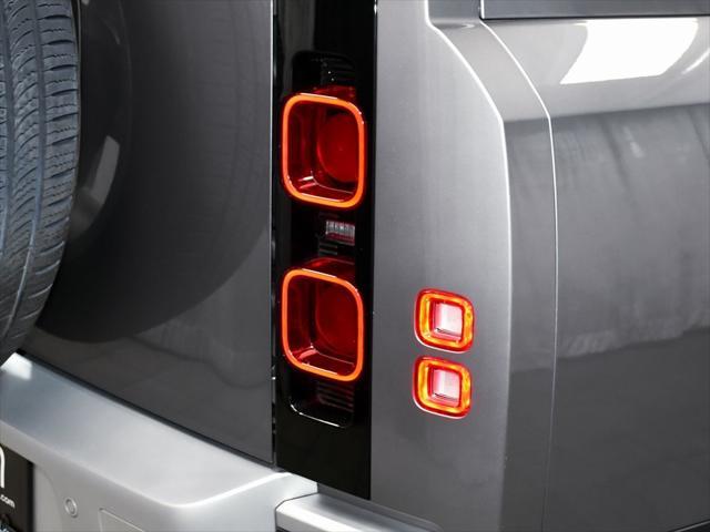 Photo of 2024 Eiger Gray Metallic Land Rover Defender