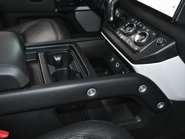 Photo of 2024 Eiger Gray Metallic Land Rover Defender