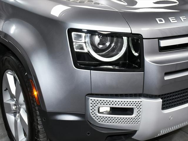 Photo of 2024 Eiger Gray Metallic Land Rover Defender
