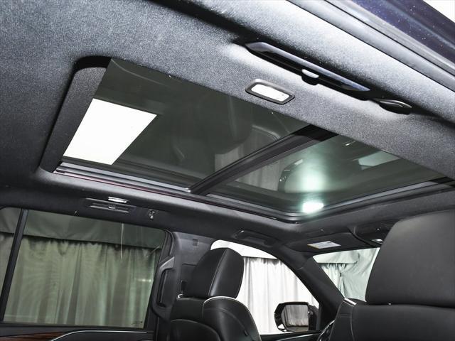 Photo of 2022 Galactic Gray Metallic Cadillac Escalade