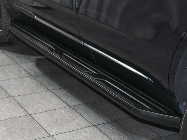 Photo of 2022 Galactic Gray Metallic Cadillac Escalade