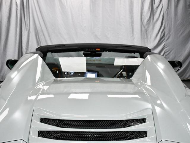Photo of 2024 Cacti Green Chevrolet Corvette