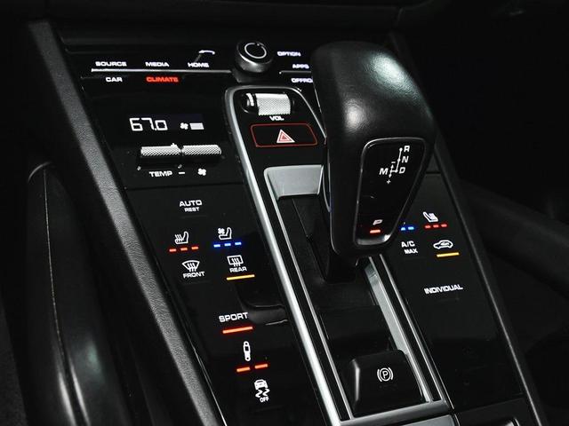 Photo of 2022 Black Porsche Cayenne