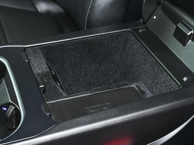 Photo of 2022 Black Porsche Cayenne