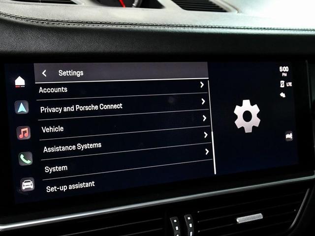 Photo of 2022 Black Porsche Cayenne