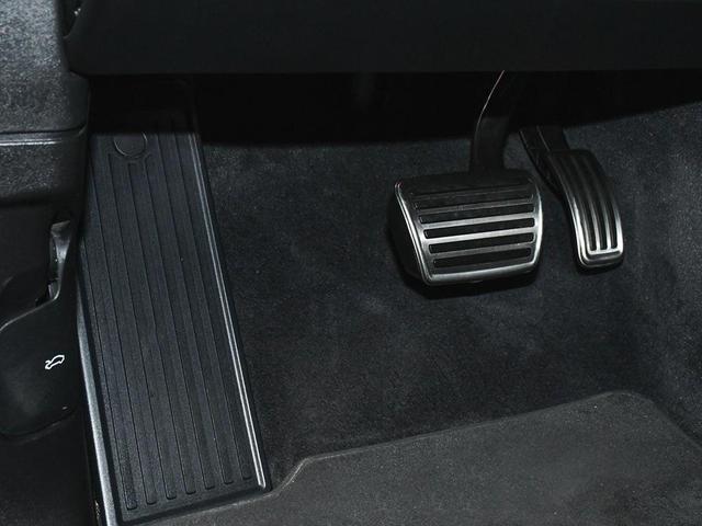 Photo of 2022 Black Porsche Cayenne