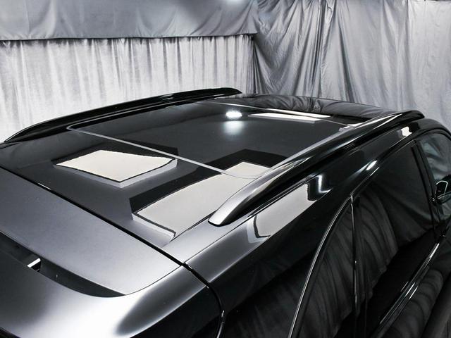 Photo of 2022 Black Porsche Cayenne
