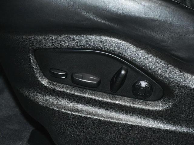 Photo of 2022 Black Porsche Cayenne