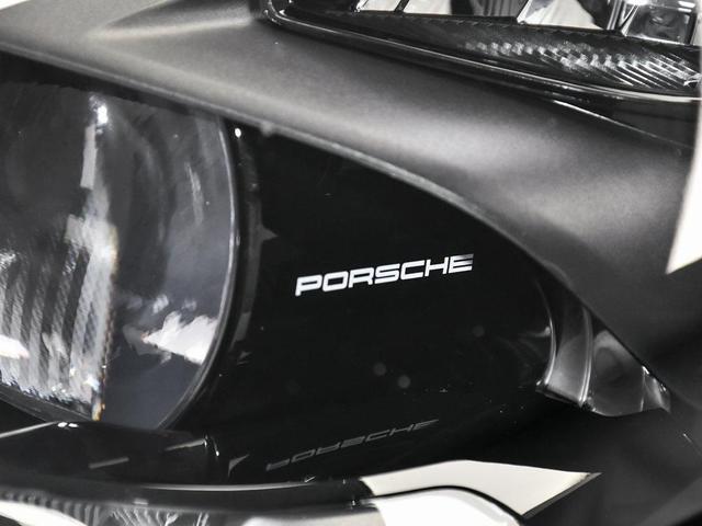 Photo of 2022 White Porsche Cayenne