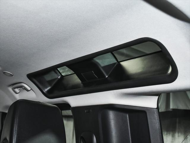 Photo of 2020 Brown Land Rover Defender