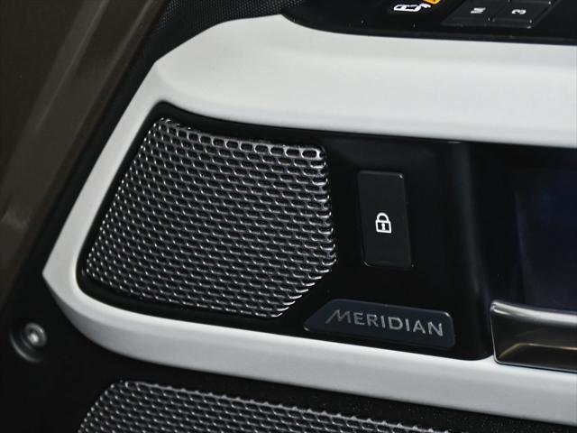Photo of 2020 Brown Land Rover Defender