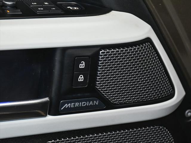 Photo of 2020 Brown Land Rover Defender