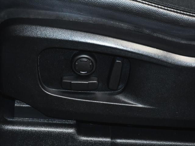 Photo of 2020 Brown Land Rover Defender