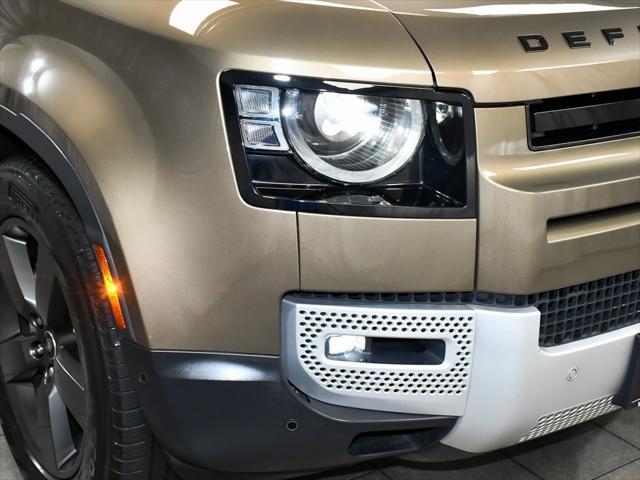 Photo of 2020 Brown Land Rover Defender