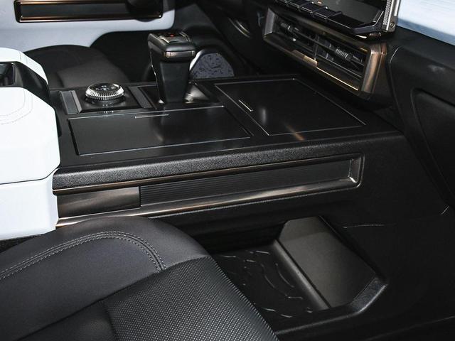 Photo of 2025 Deep Aurora Metallic (Dark Bronze) GMC HUMMER EV SUV