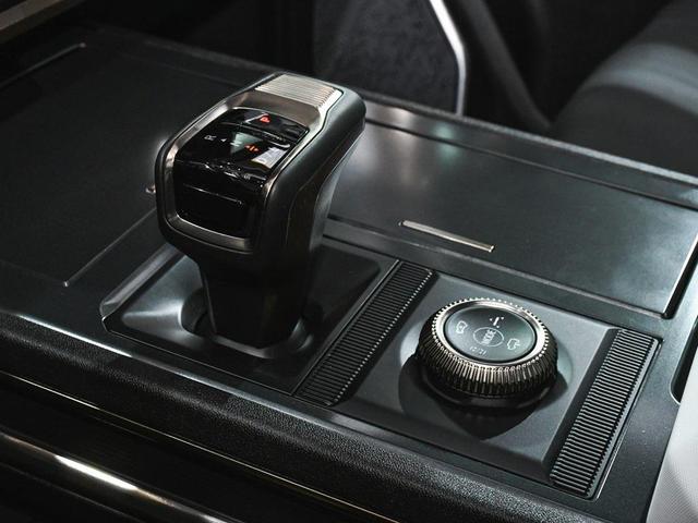 Photo of 2025 Deep Aurora Metallic (Dark Bronze) GMC HUMMER EV SUV