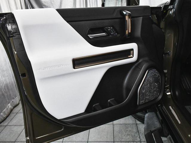 Photo of 2025 Deep Aurora Metallic (Dark Bronze) GMC HUMMER EV SUV