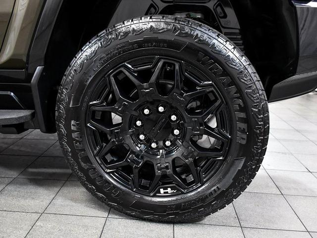 Photo of 2025 Deep Aurora Metallic (Dark Bronze) GMC HUMMER EV SUV
