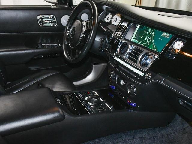Photo of 2016 Black Rolls-Royce Wraith