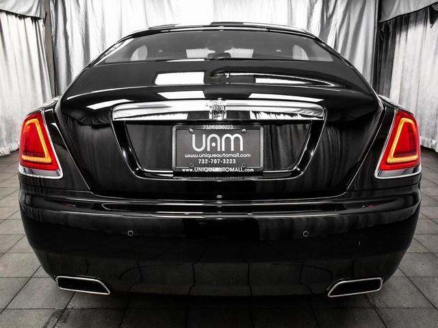 Photo of 2016 Black Rolls-Royce Wraith