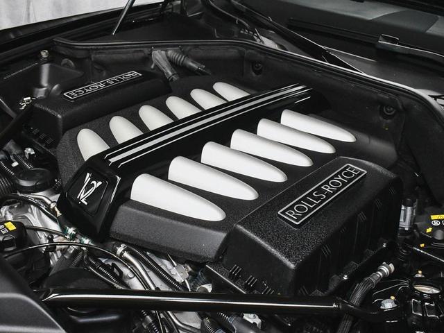 Photo of 2016 Black Rolls-Royce Wraith