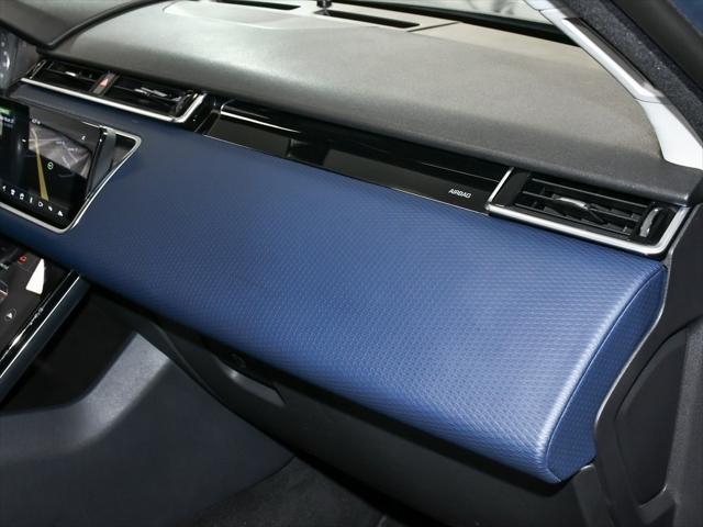 Photo of 2020 Byron Blue Metallic Land Rover Range Rover Velar