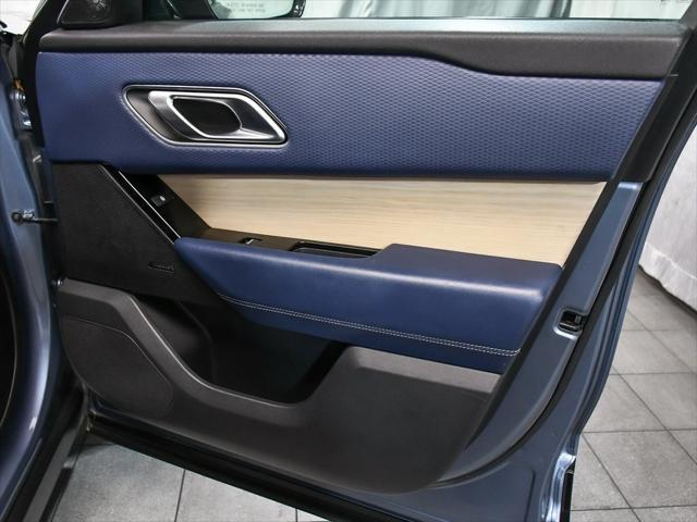 Photo of 2020 Byron Blue Metallic Land Rover Range Rover Velar