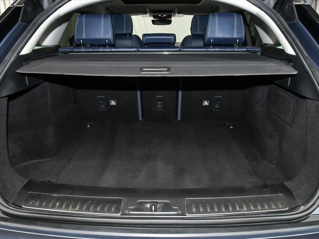 Photo of 2020 Byron Blue Metallic Land Rover Range Rover Velar