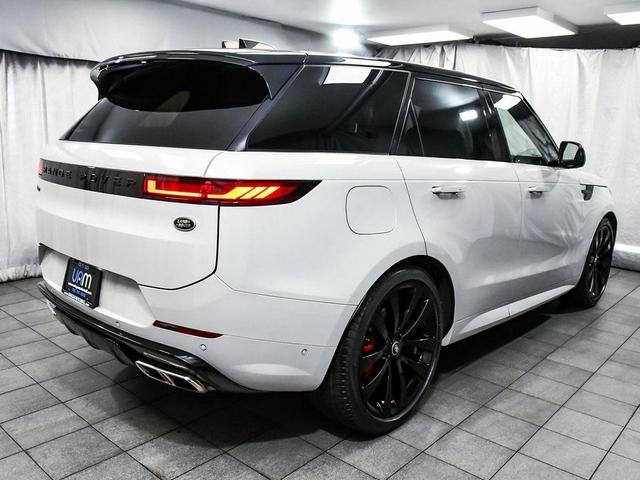 Photo of 2023 White Land Rover Range Rover Sport