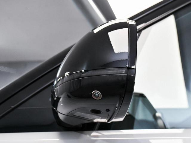 Photo of 2023 White Land Rover Range Rover Sport
