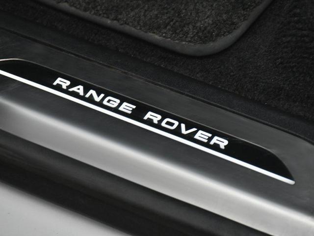 Photo of 2023 White Land Rover Range Rover Sport