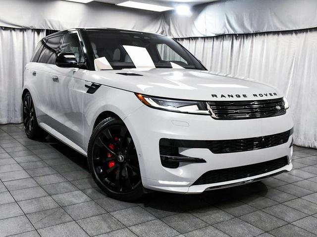 Photo of 2023 White Land Rover Range Rover Sport