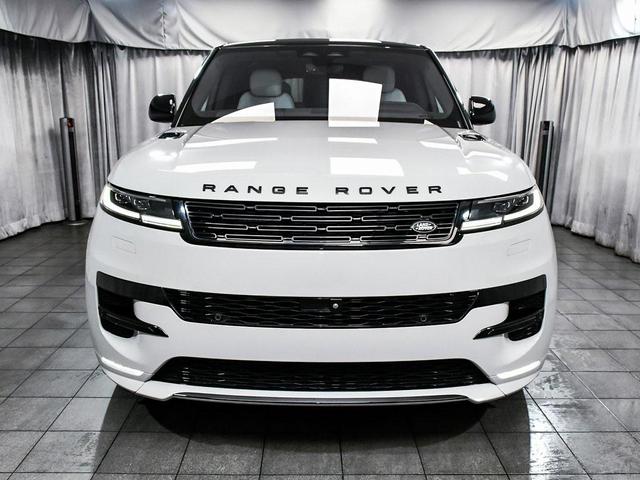 Photo of 2023 White Land Rover Range Rover Sport