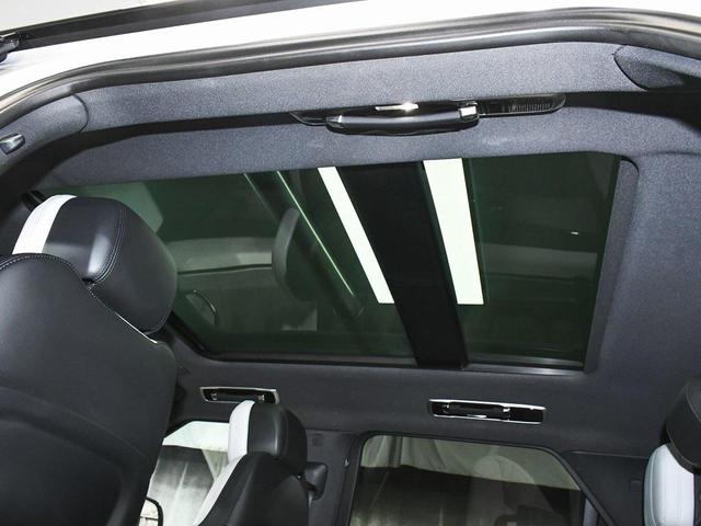 Photo of 2023 White Land Rover Range Rover Sport