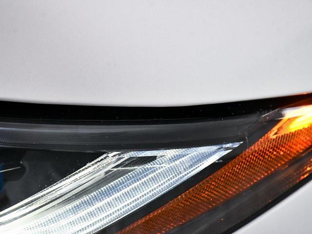 Photo of 2023 White Land Rover Range Rover Sport