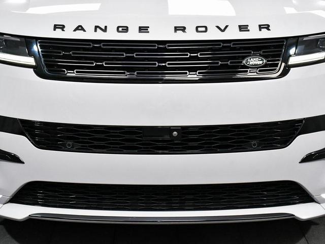 Photo of 2023 White Land Rover Range Rover Sport